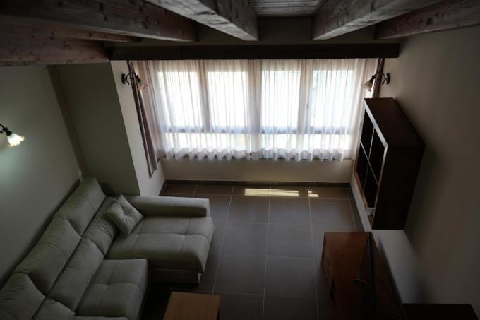 Apartamentos Turisticos Empecinado Roa Luaran gambar