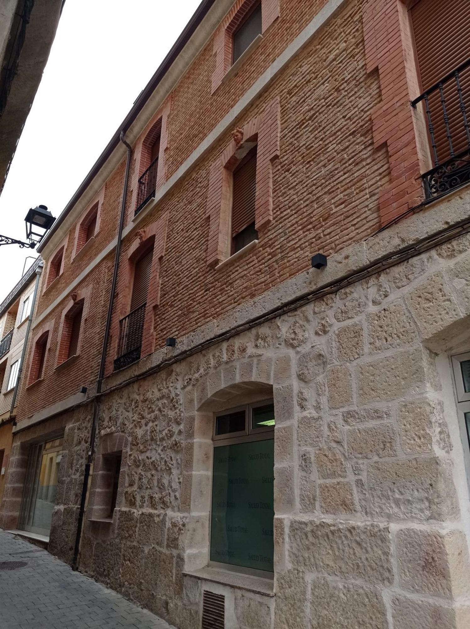 Apartamentos Turisticos Empecinado Roa Luaran gambar